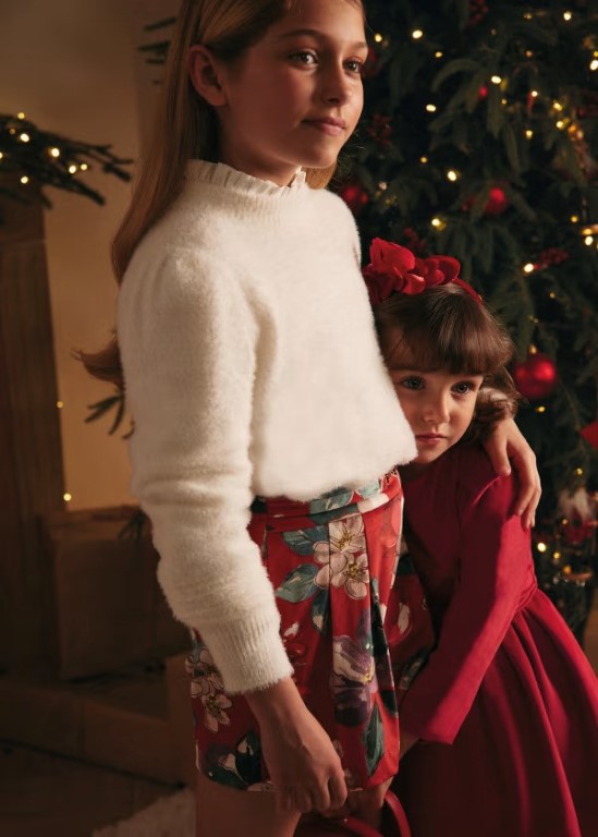7302 - Faux Fur Sweater