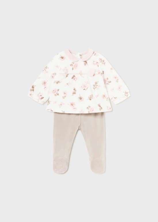 2506-Newborn T-Shirt and Footed Pant Set
